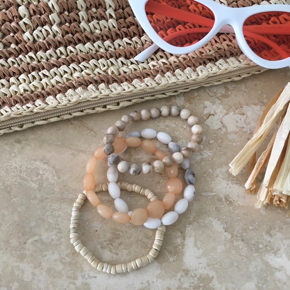 🌸TROPICAL 4 STRETCHABLE BRACELETS STACK - Picture 3 of 4